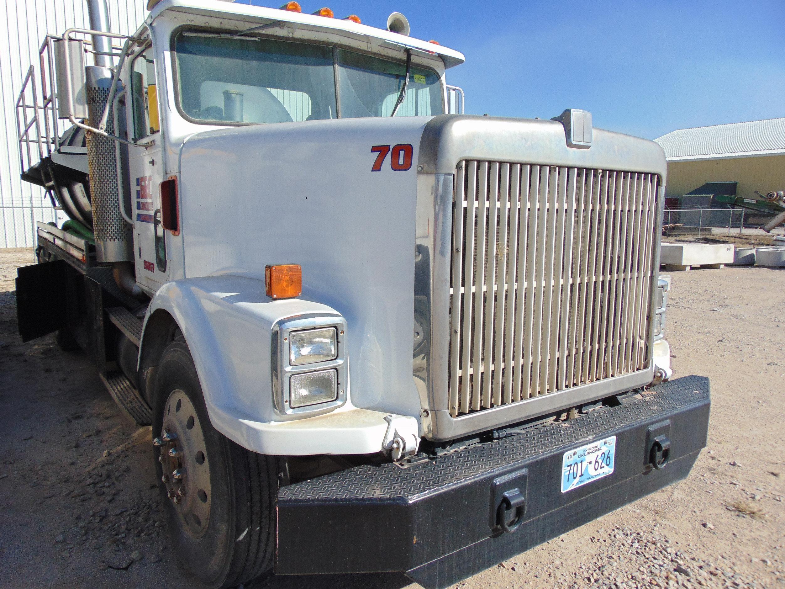 1990 International Tank Truck