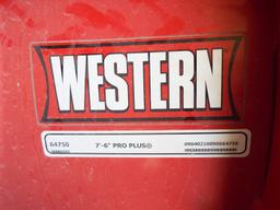 Western Pro Plus 7'6" Blade, with Ultra mount w/lights