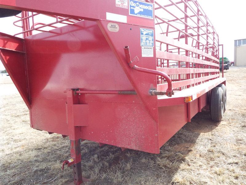 2001 Gooseneck Stock Trailer, Cage Top