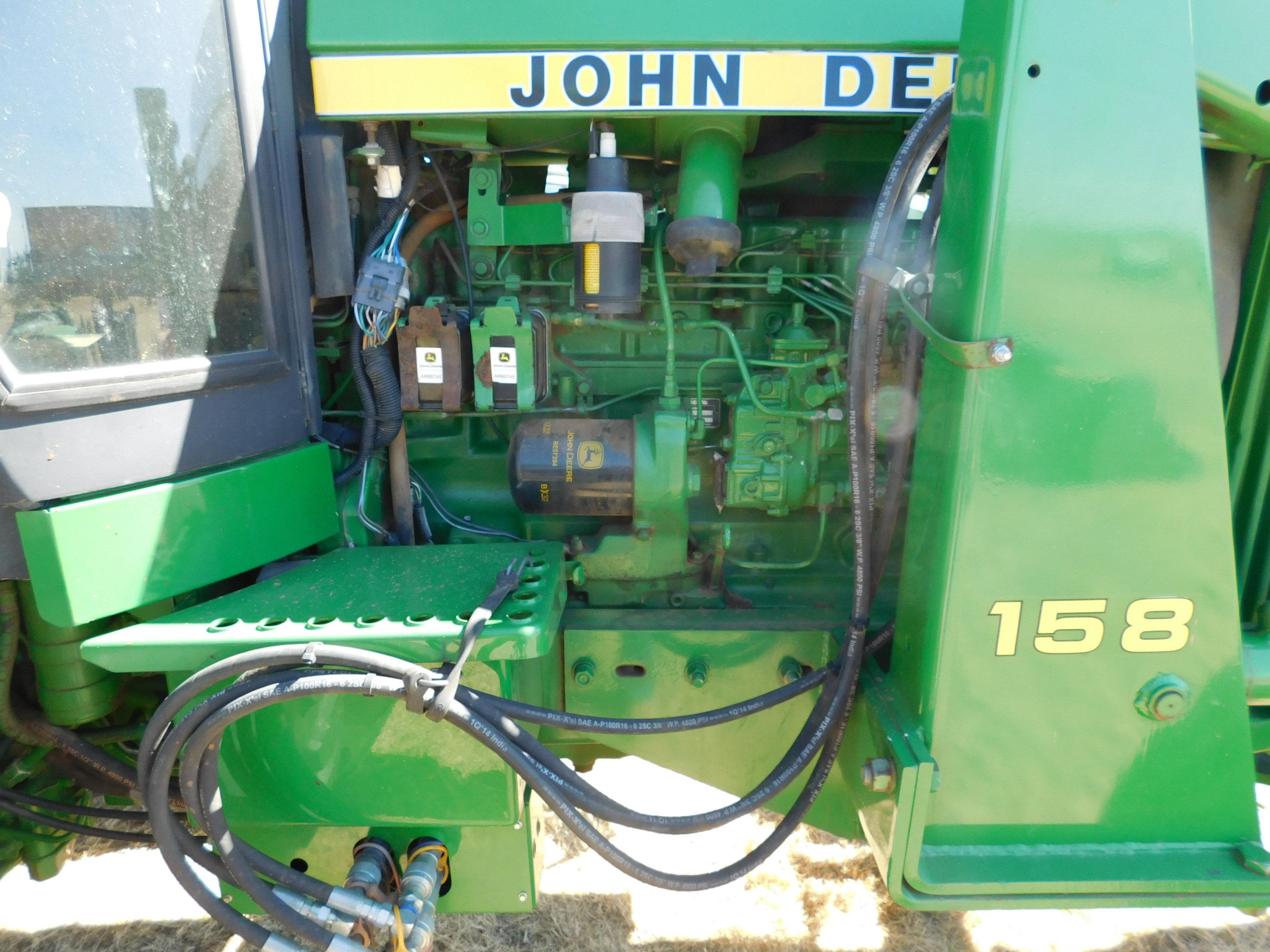 John Deere 4450 Tractor w/JD 158 Loader Bucket