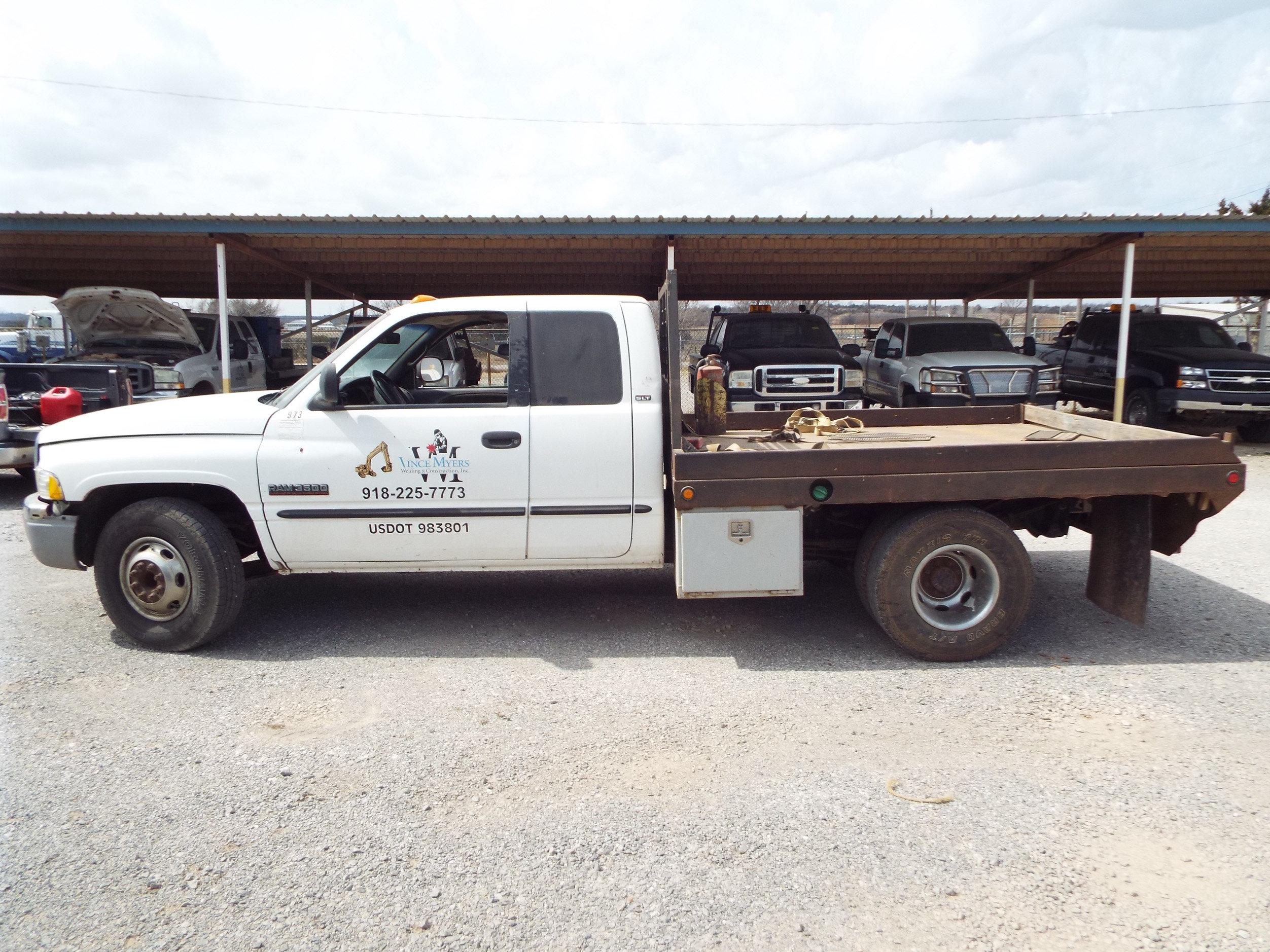 2000 Dodge 1 ton Laramie