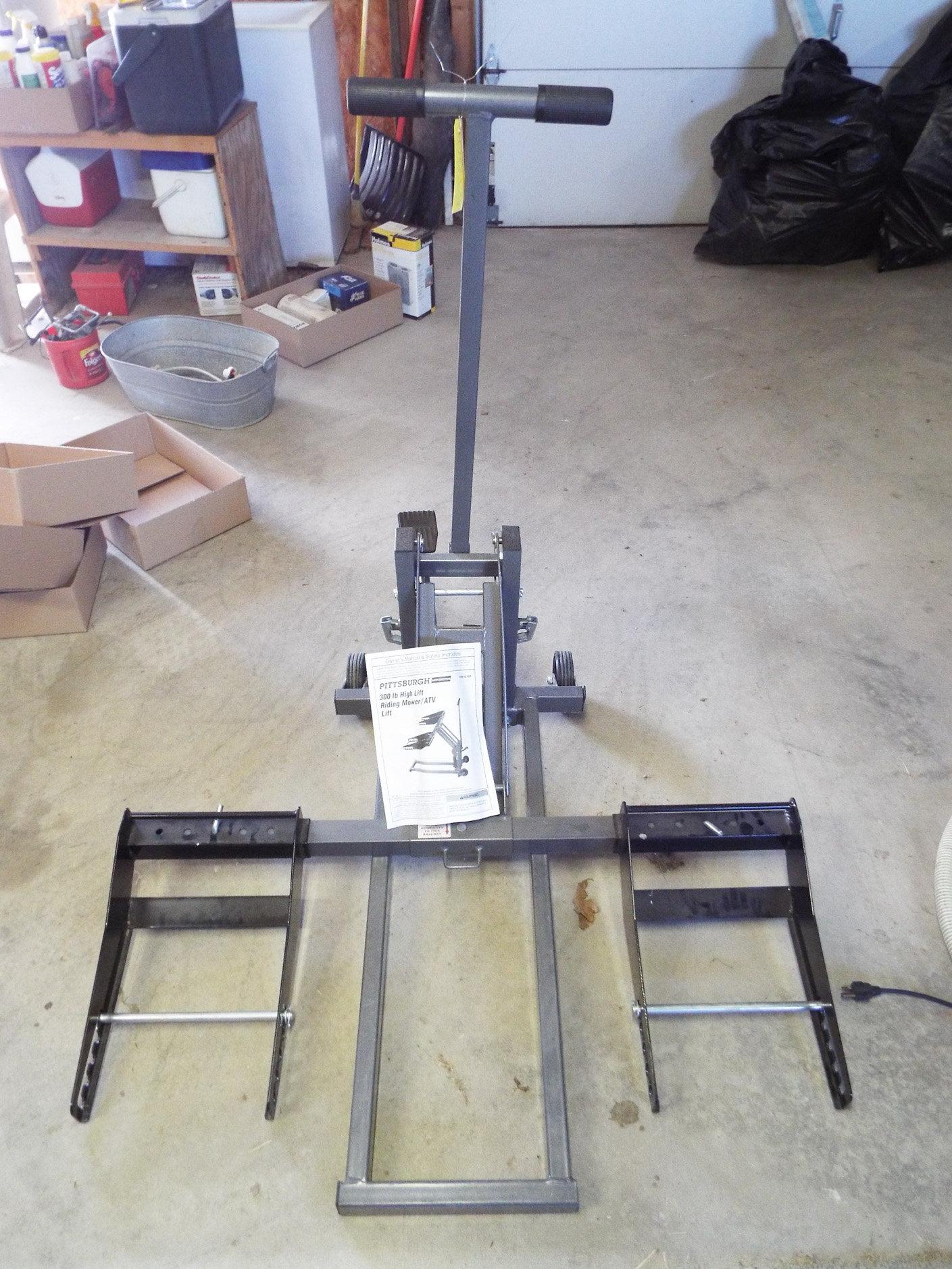 Pittsburgh 300 lb ATV/Mower Lift