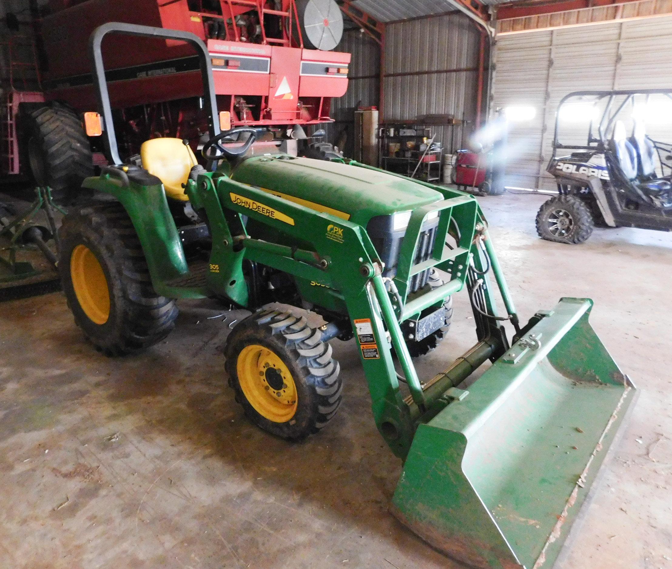 John Deere 3038E Tractor