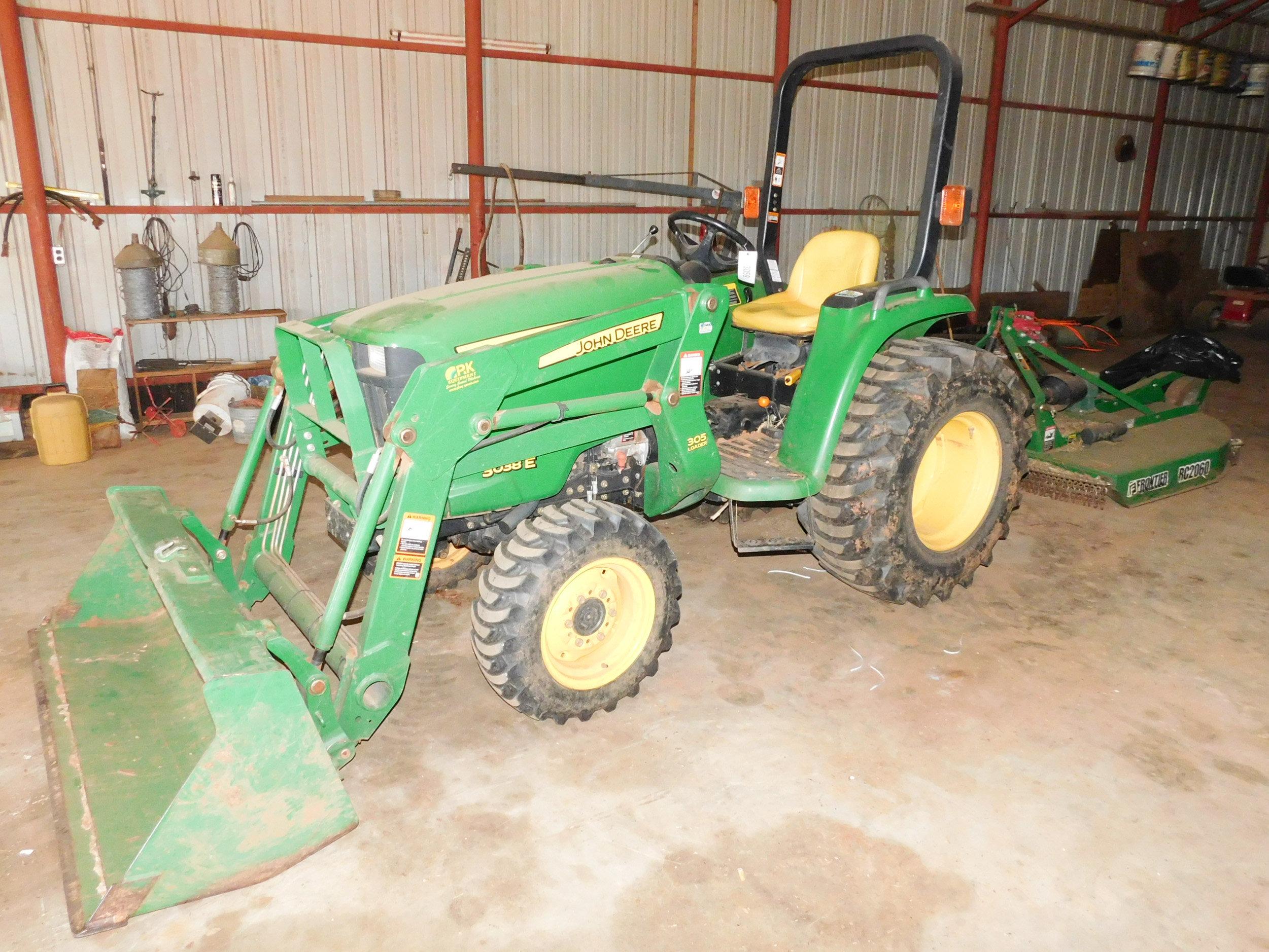 John Deere 3038E Tractor