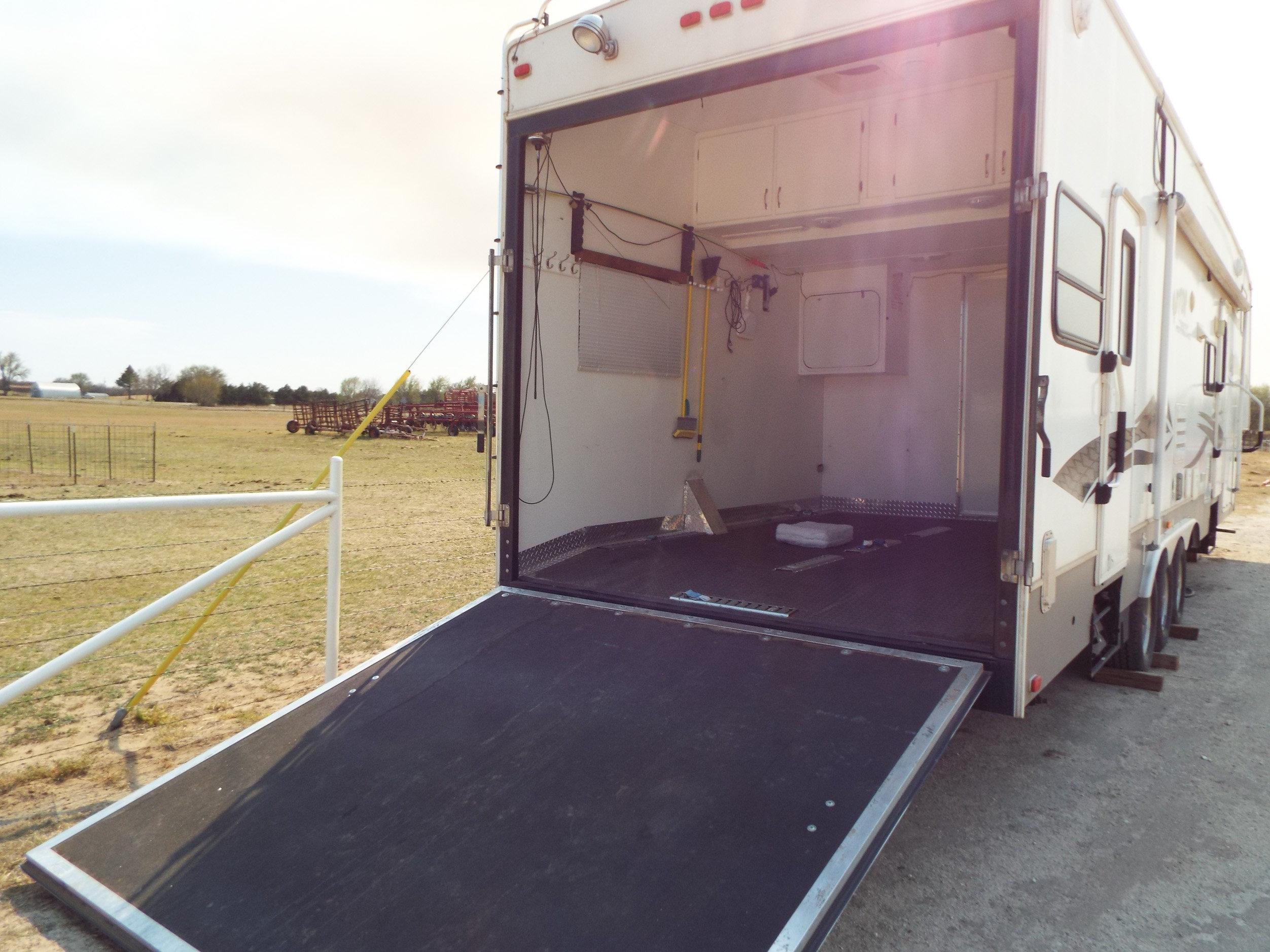 2007 Keystone Raptor 3612 Gooseneck Travel Trailer,