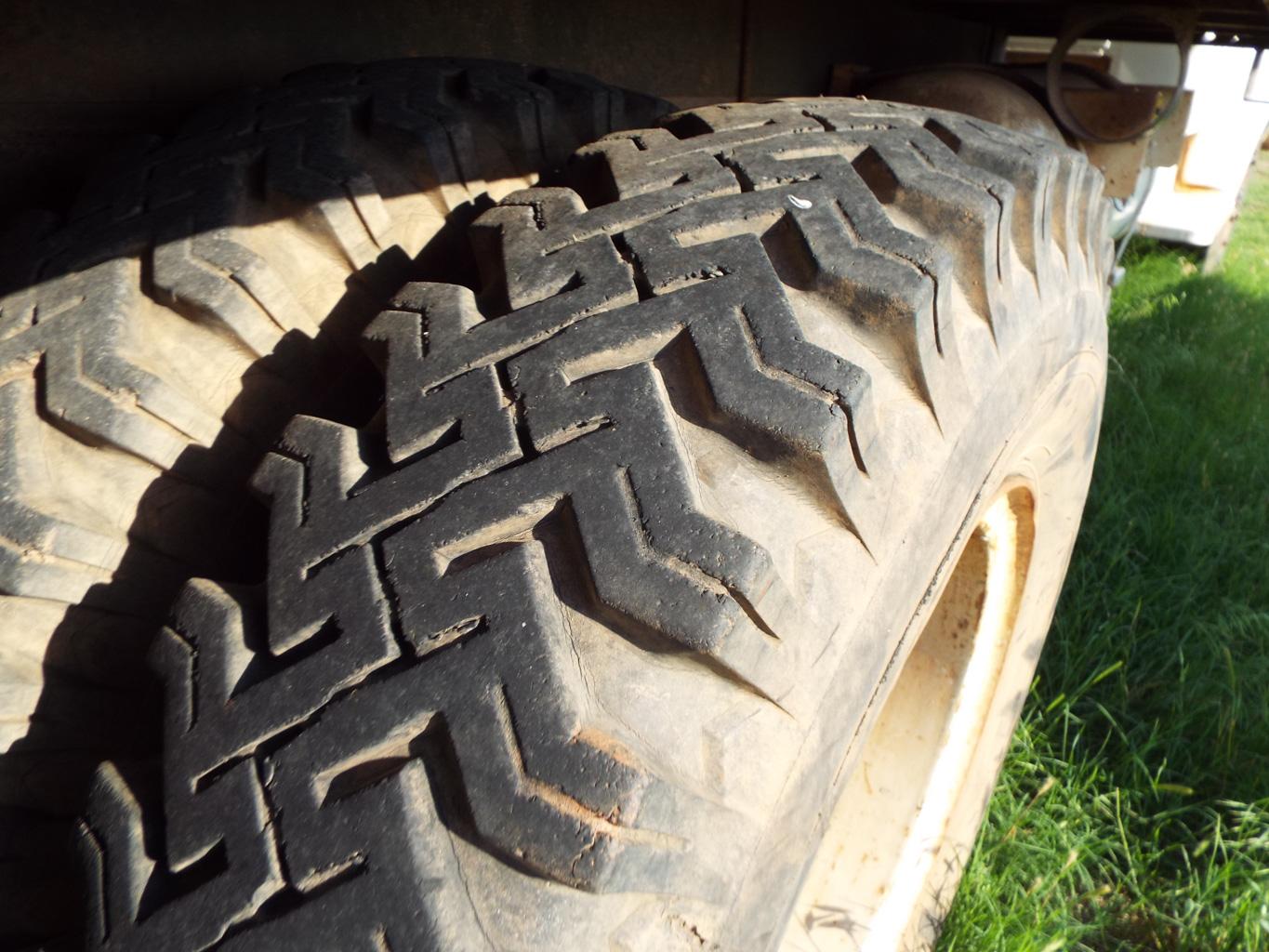 1977 Ford 2-Ton Truck