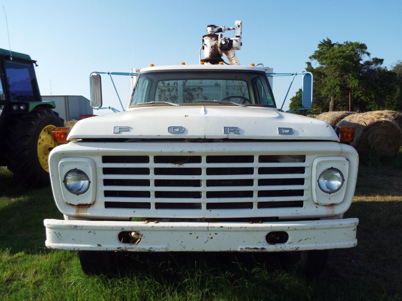 1977 Ford 2-Ton Truck