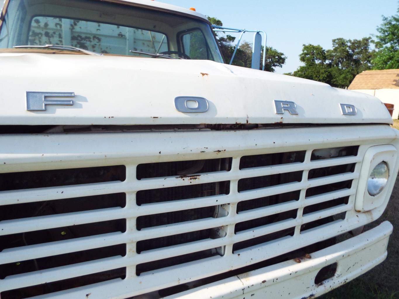 1977 Ford 2-Ton Truck