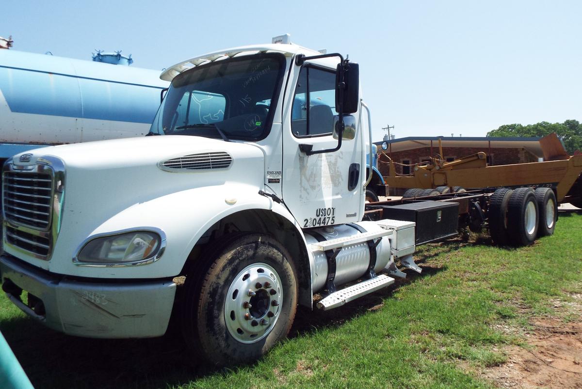 2005 Freightliner, Mercedes Benz motor