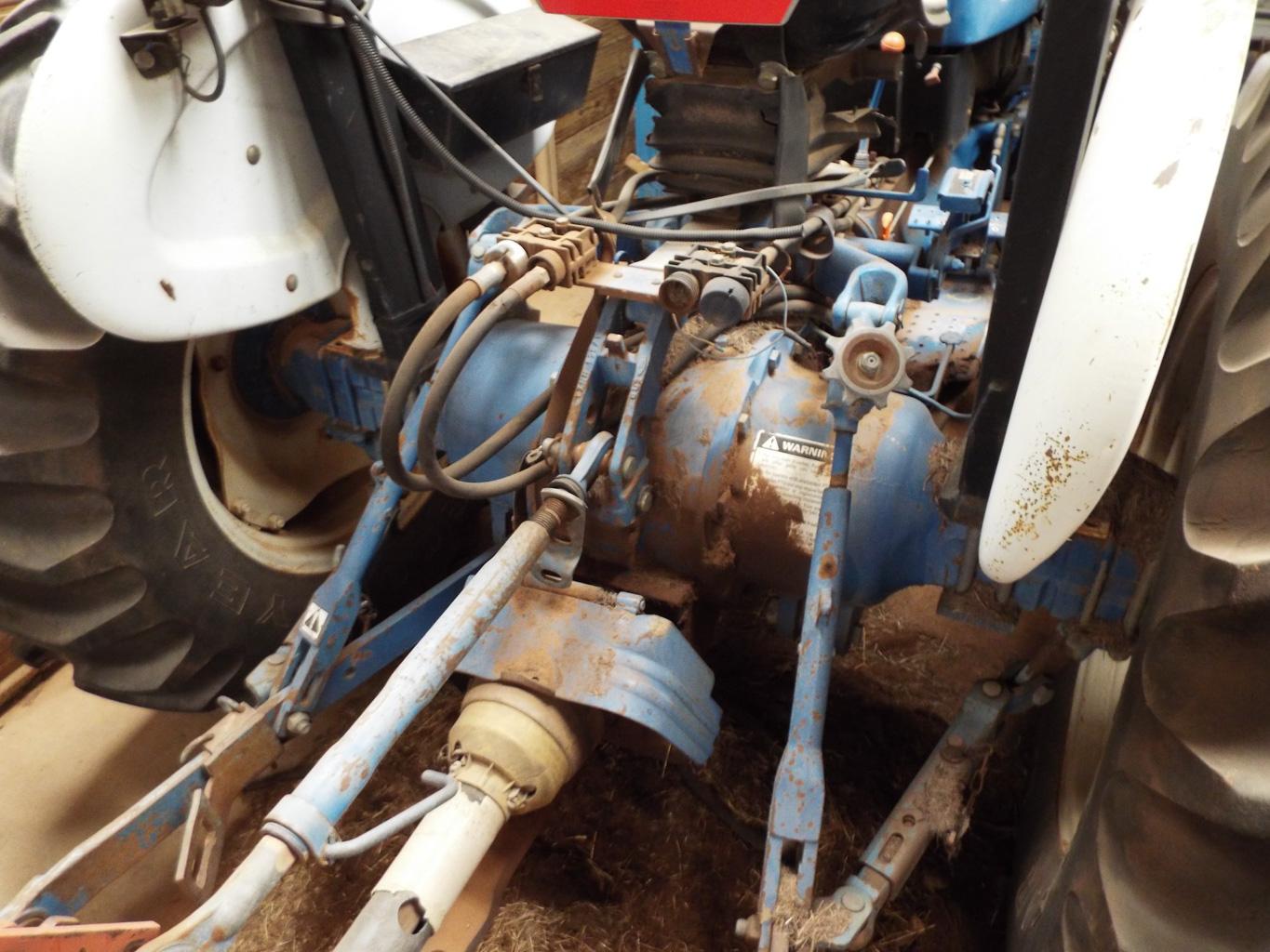 3930 Ford tractor with loader and bucket