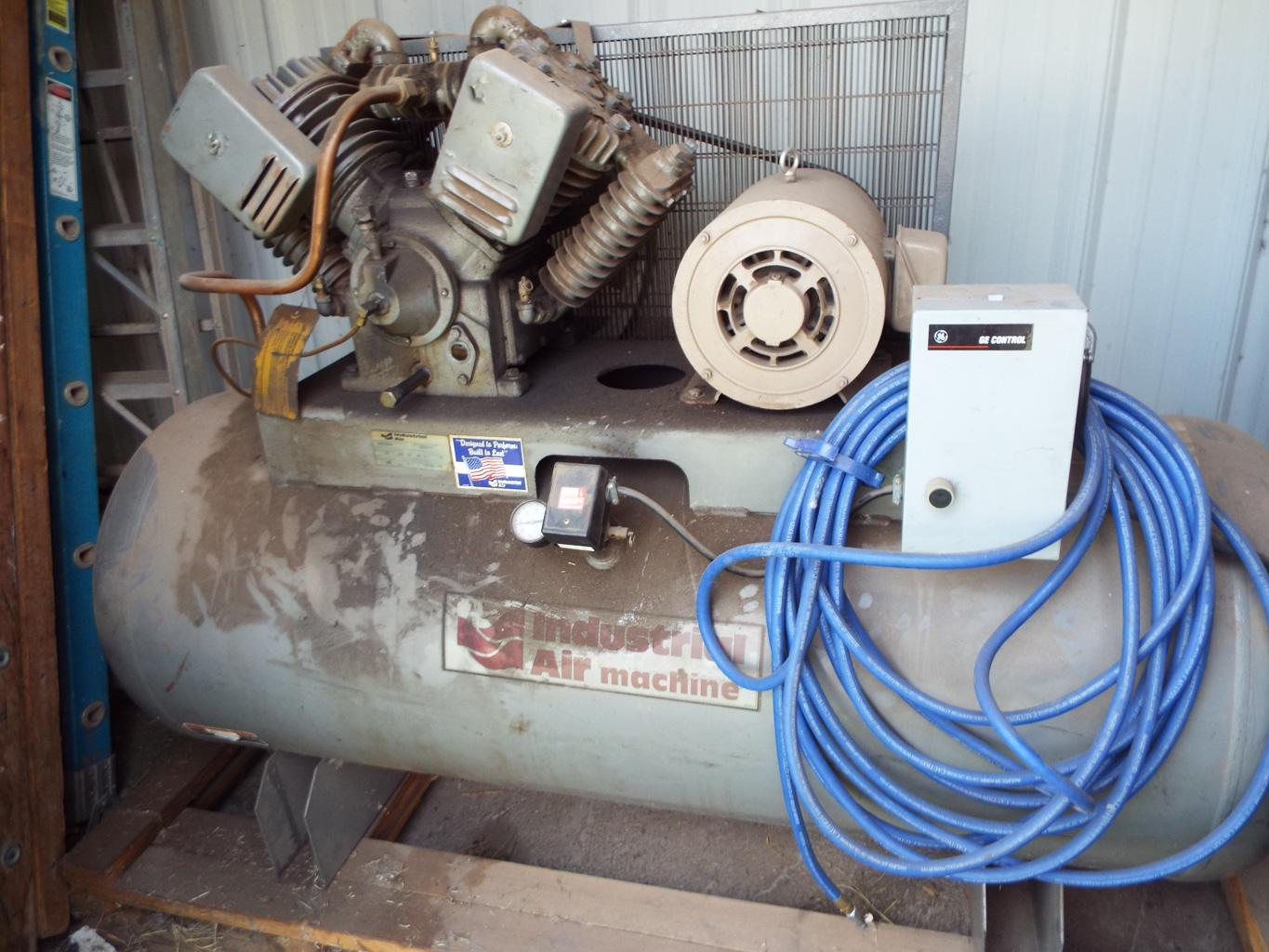 Industrial Air compressor, Model 1H9919946