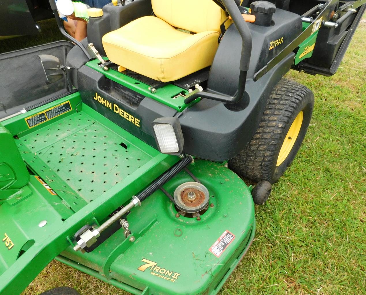 2006 John Deere 757 ZTRAK Lawn Mower