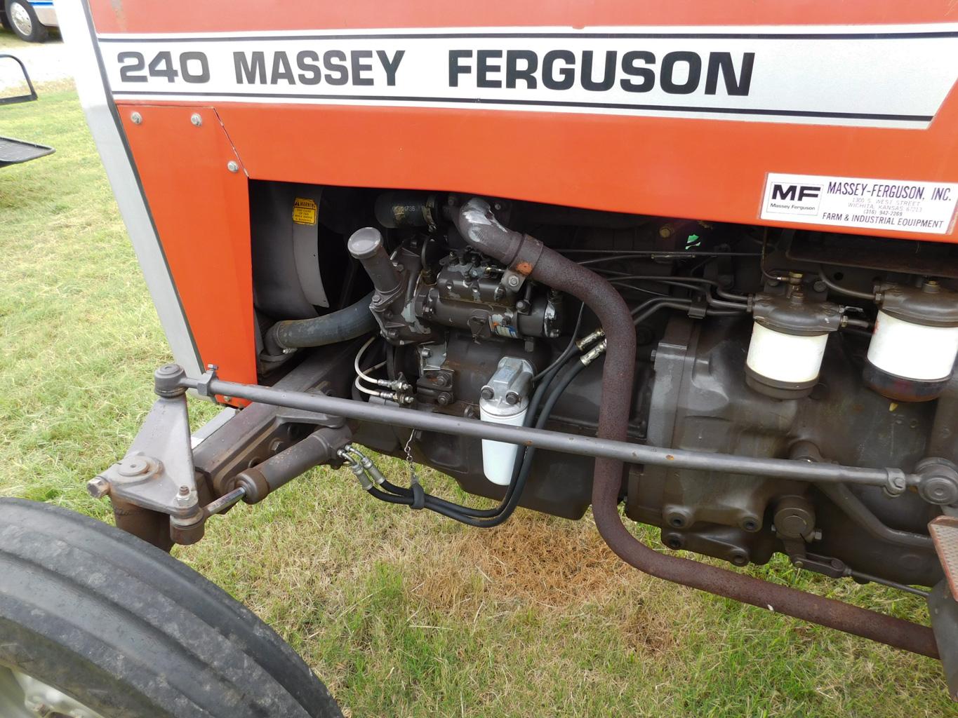 1985 Massey Ferguson 240 Tractor