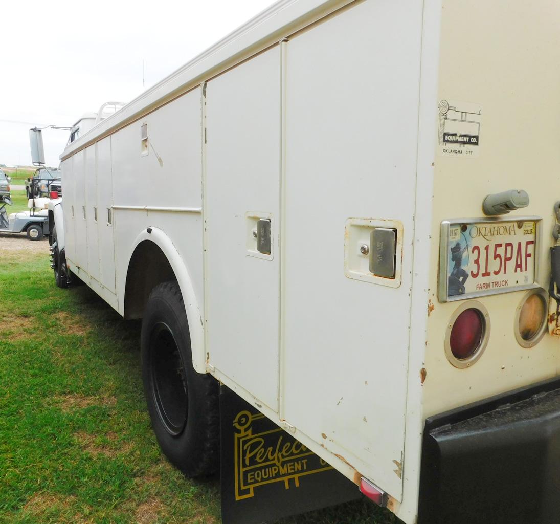 1982 International S1900 Truck Service Truck