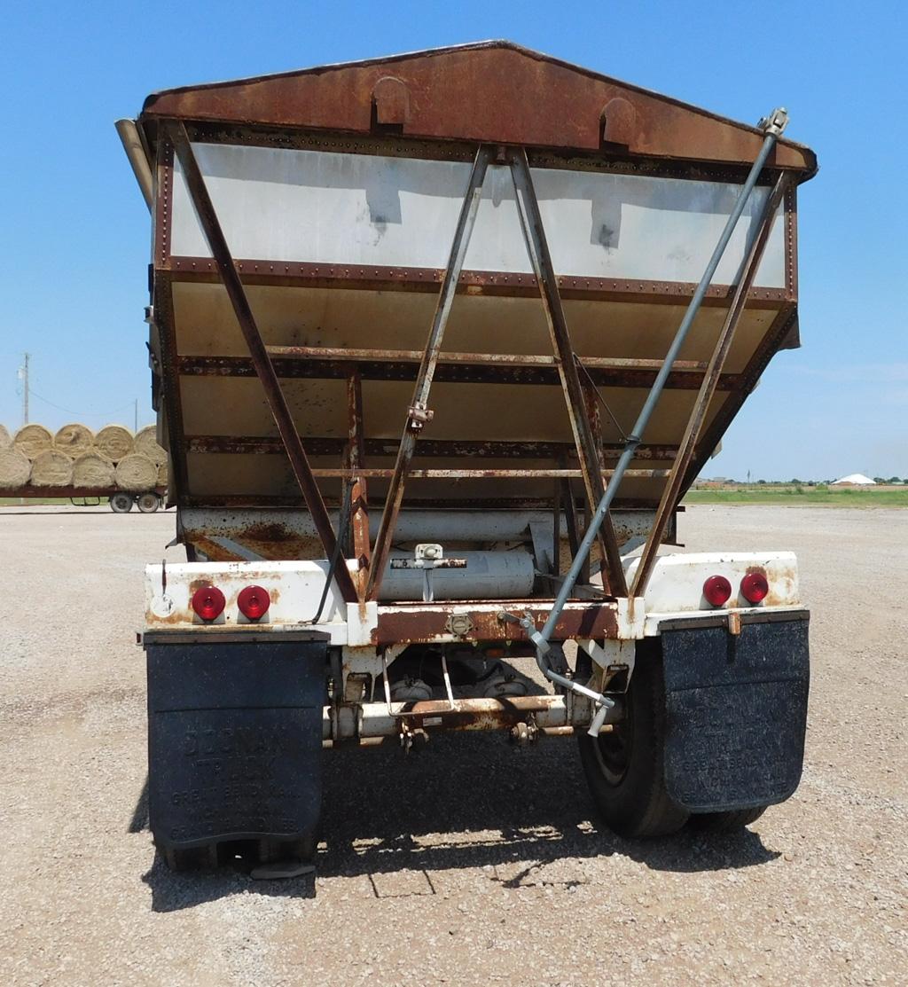 Doonan Pup Grain Trailer