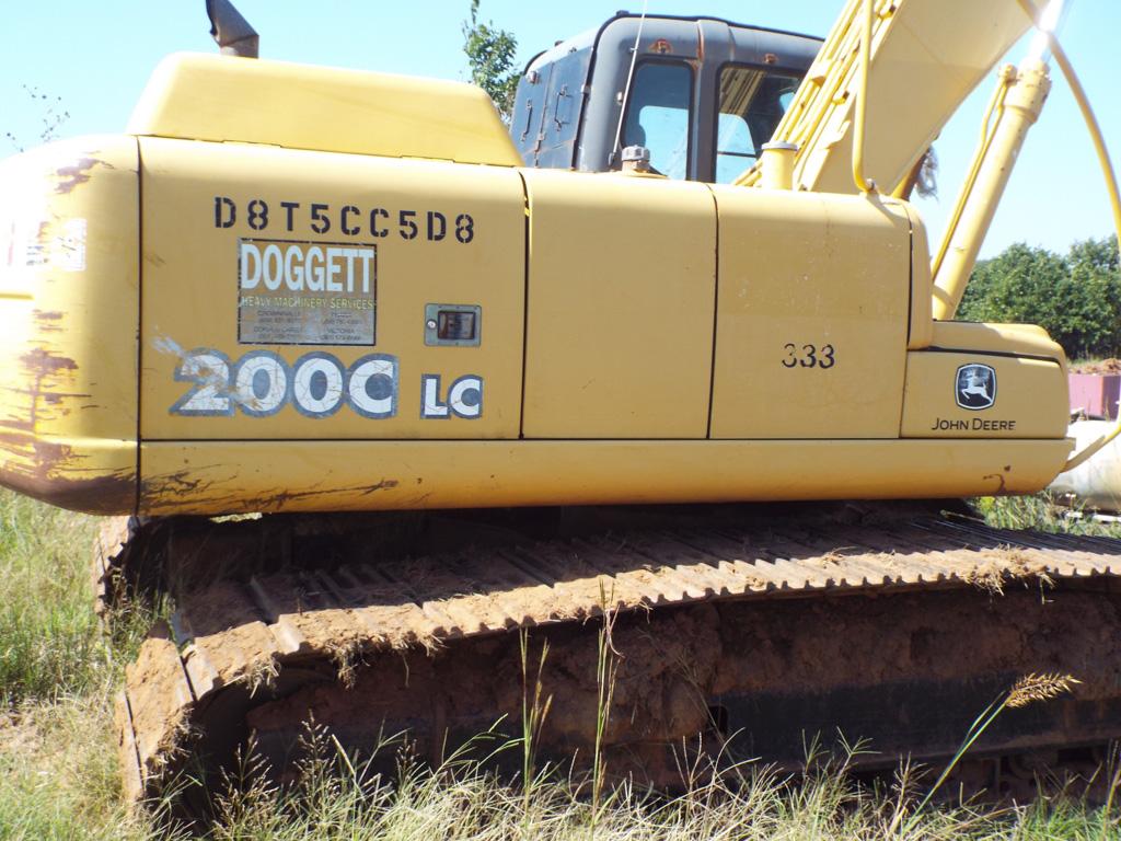 2006 John Deere 200C LC Excavator