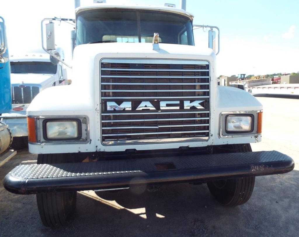 2007 Mack BM2 CHU613 Maxitorque, Day Cab, 10-speed