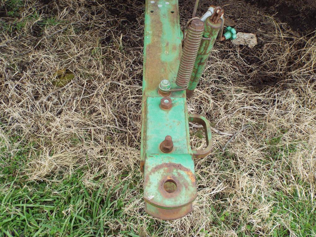 452 John Deere double disk drill