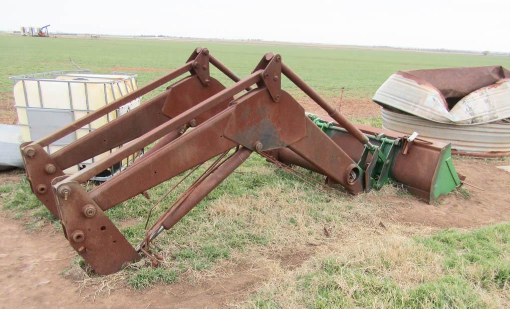 John Deere 843 MSL Farm Loader