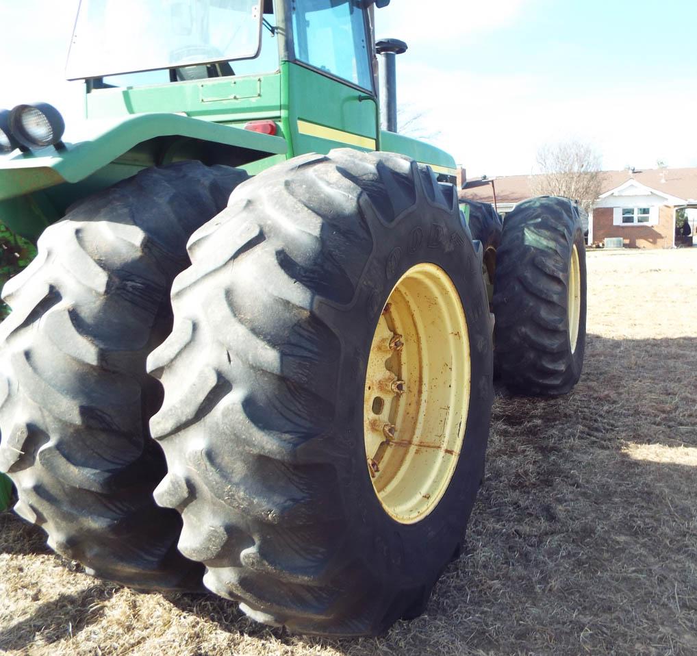 8630 John Deere Quad-Range w/Leon 8450 14' Blade