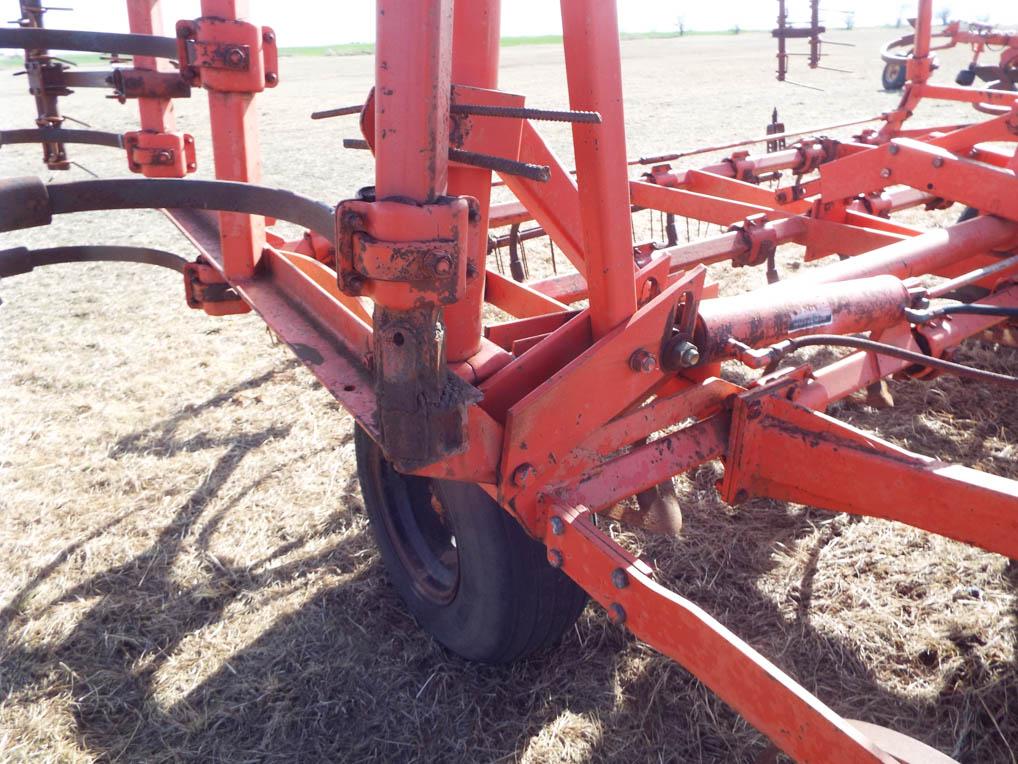 Allis Chalmers 32' Field Cultivator, Model 1300E