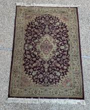 Area rug (4'x5'6")