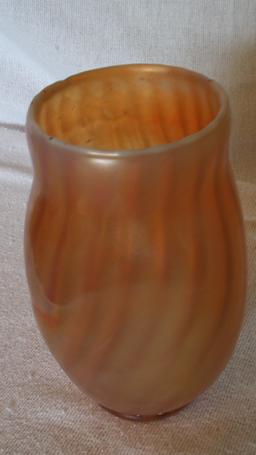 Peach opal rib vase 6.5”	