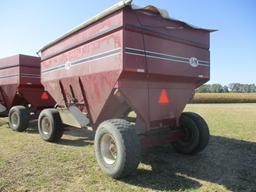 J&M 750 SD (750 bu.) wagon, 425/65R 22.5 tires, 4 wheel brakes w/tarp