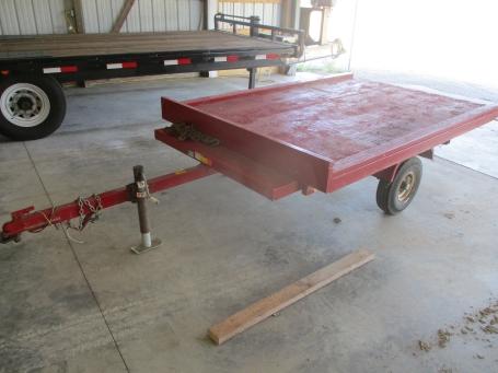 1995 Wayne 6’ x 8’ single axle tilt bed trailer