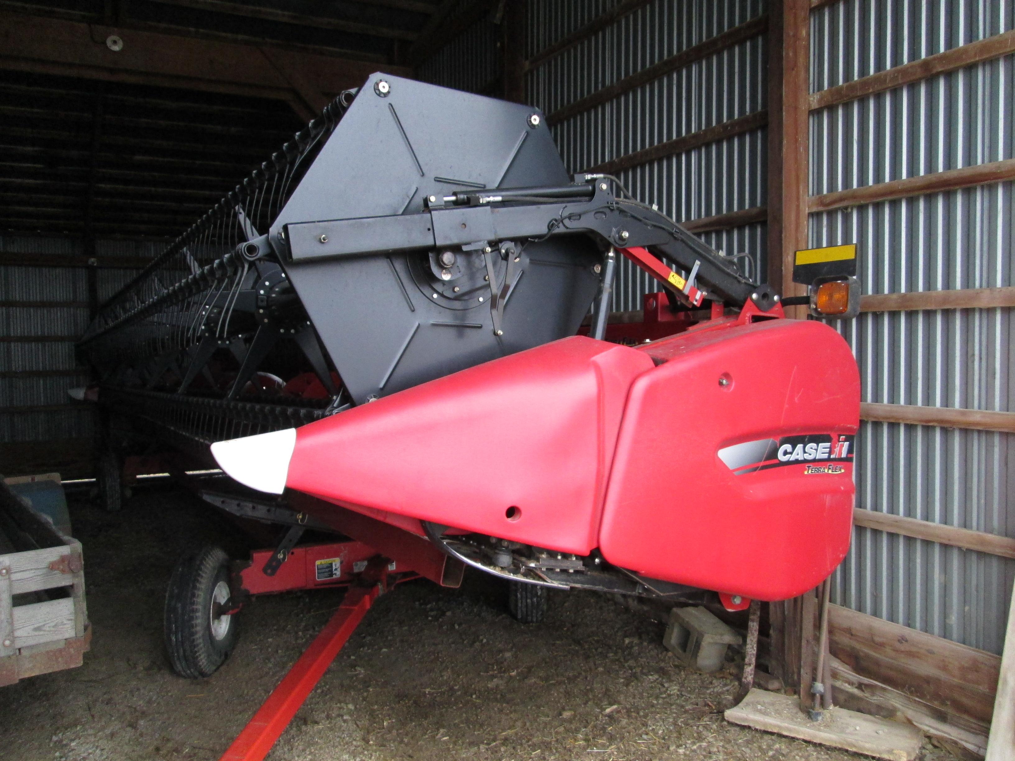 2012 C-IH 3020 (30’) grain head, s.n. YCZL159642