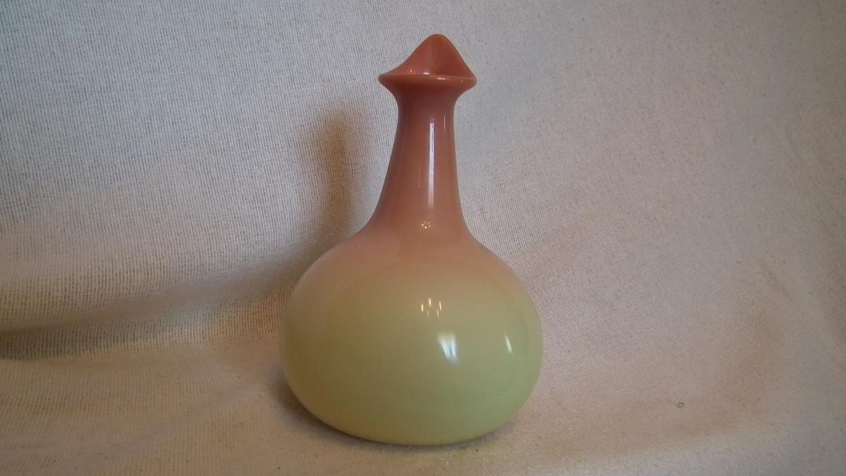 Vase, yellow & pink, jack in the pulpit, signed Terry Crider 1981, 7 3/8”H x 5”W