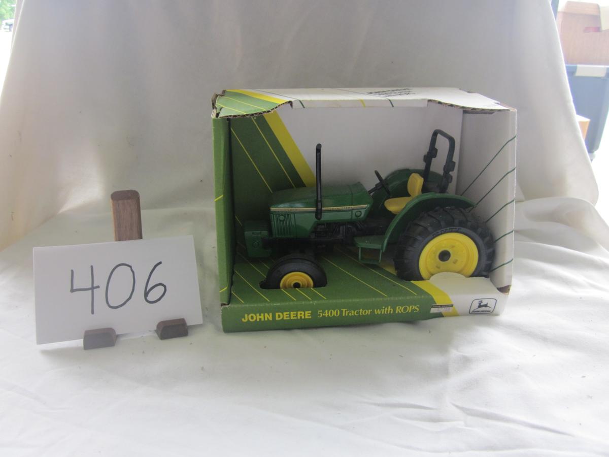 JD 5400 tractor w/rops NIB 1:16