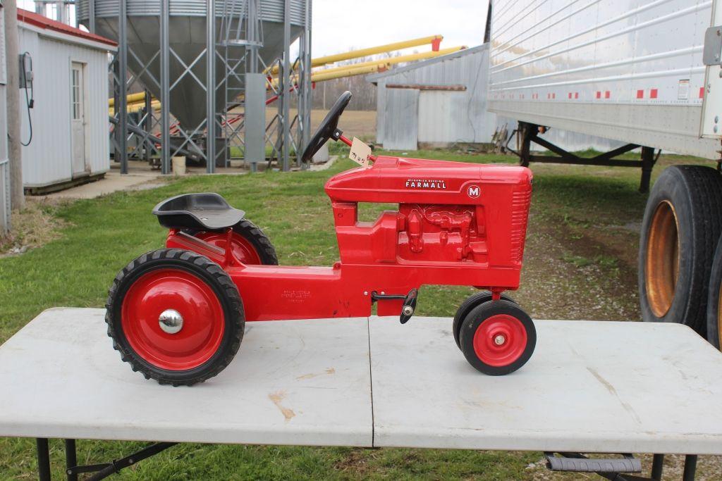 Farmall M, signed 1998 Farm Progress Show pedal tractor