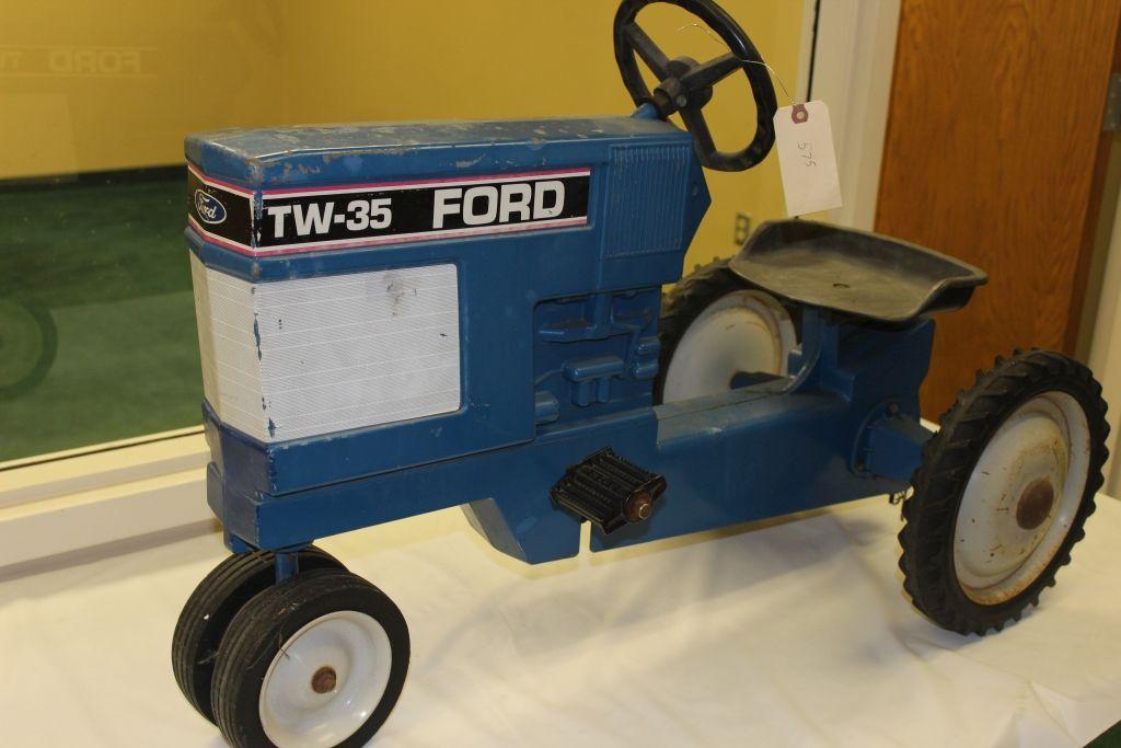 Ford TW-35 pedal tractor