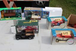 Lot of 5 collector trucks
