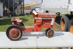 IH Ertl #404 66 Series pedal tractor