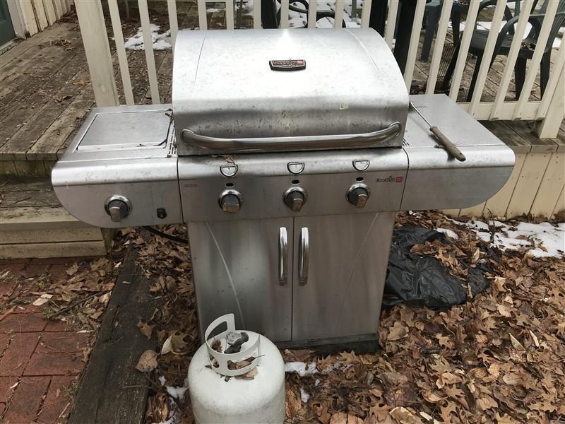 Nicer Char-broil Commercial Bbq Grill W/tank