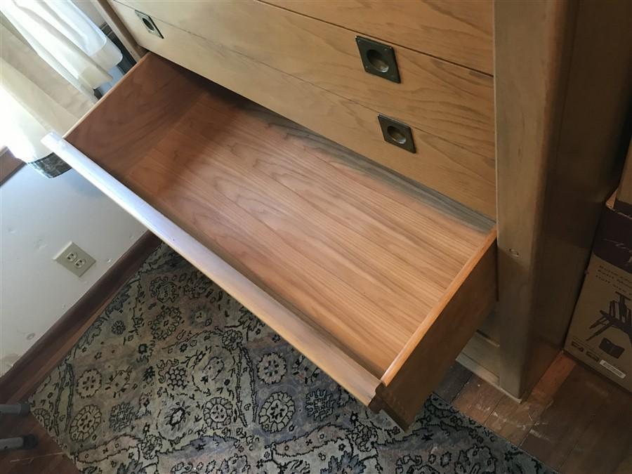 Vintage Mid Century Modern Dresser