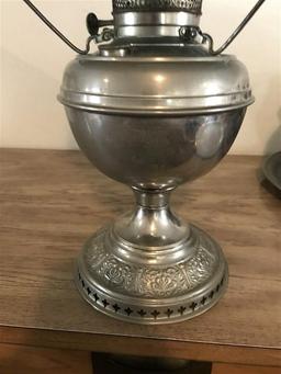 Antique Bradley Hubbard Oil Lamp w/Nice Shade