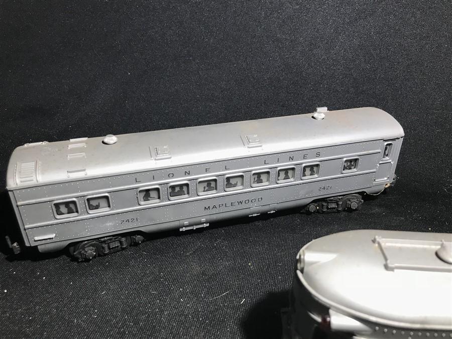 3 Lionel Model Railroad O Scale Passenger Cars