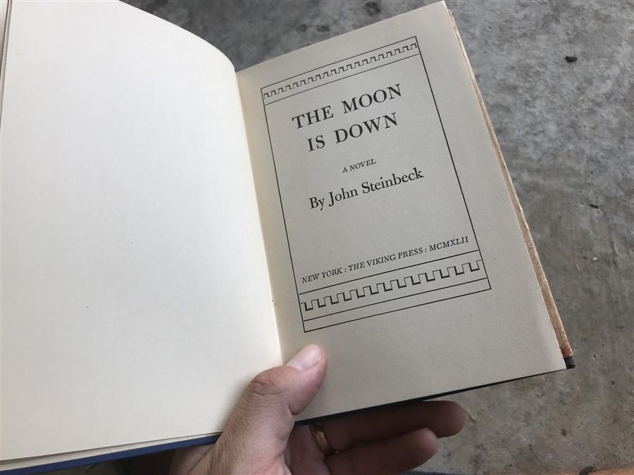 John Steinbeck The Moon is Down 1942 w/DJ Book