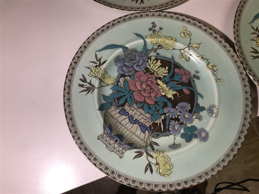 4 Clarice Cliff Plates Rare Pattern Unusual