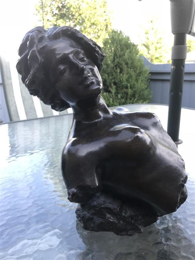 Vintage Bronze Statue of Nude Woman Unsigned