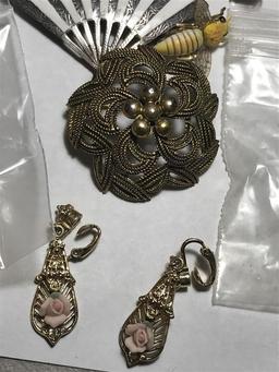 Group Lot Vintage Costume Jewelry