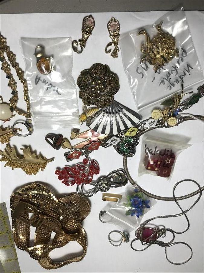 Group Lot Vintage Costume Jewelry