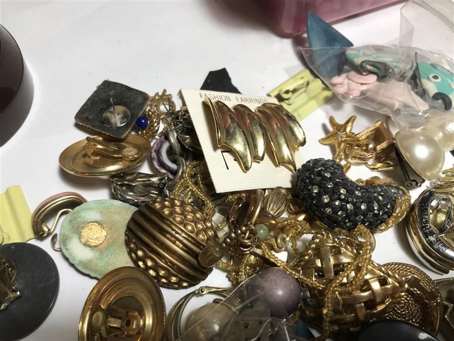 Large lot vintage costume jewelry