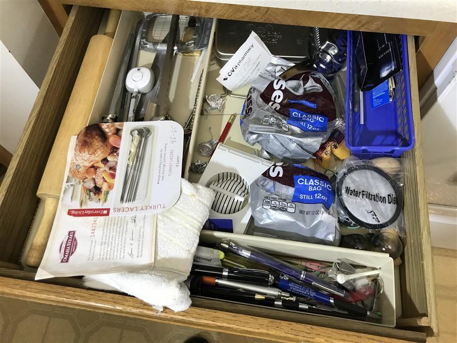 Bottom cupboard contents lot