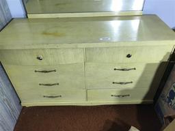 Mid Century Modern Bassett Furniture Dresser