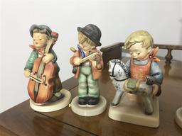 Group Lot of 5 Vintage Hummel Figurines