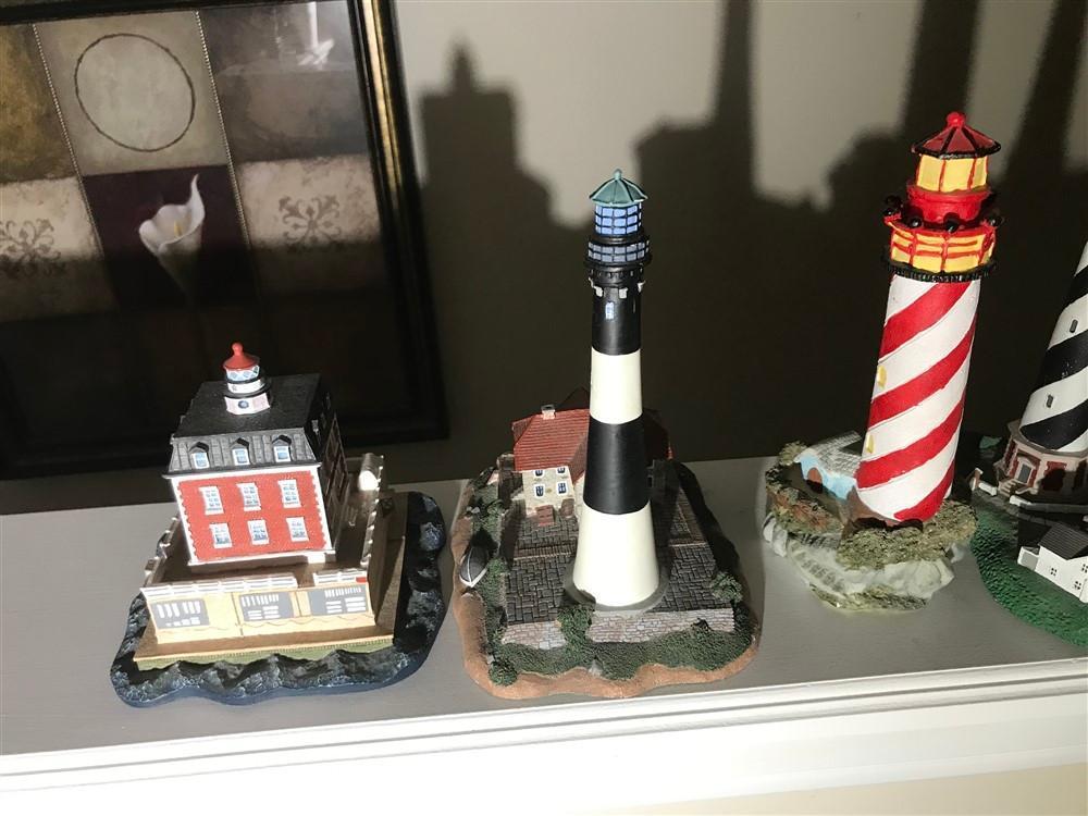 Group lot of collectible lighthouses